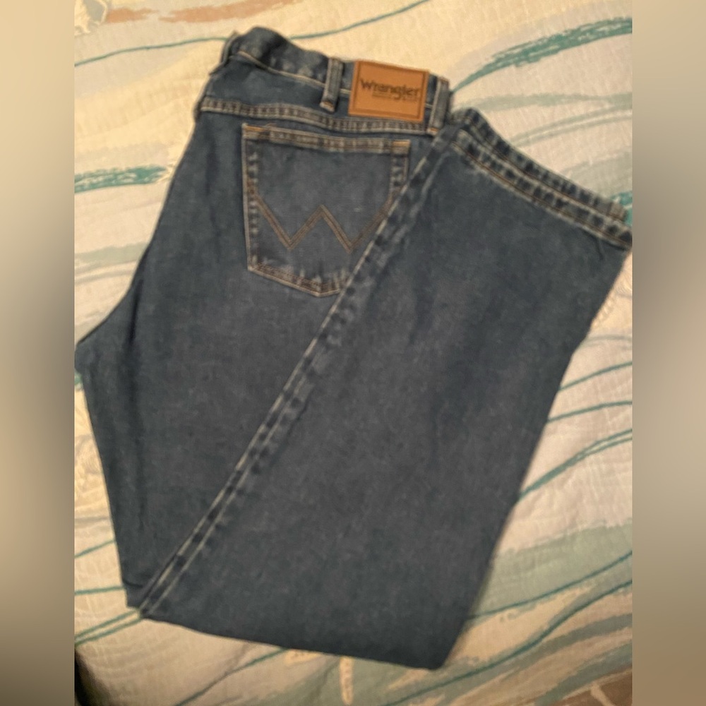 Classic Blue Denim wrangler Jeans size 36 x 34